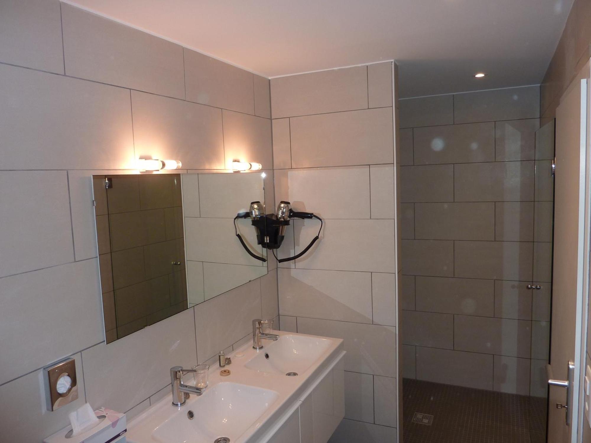 Petit Hotel De Chaumont ภายนอก รูปภาพ